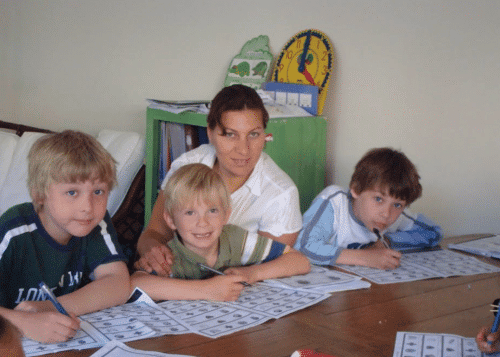 Children studying French during summer holidays